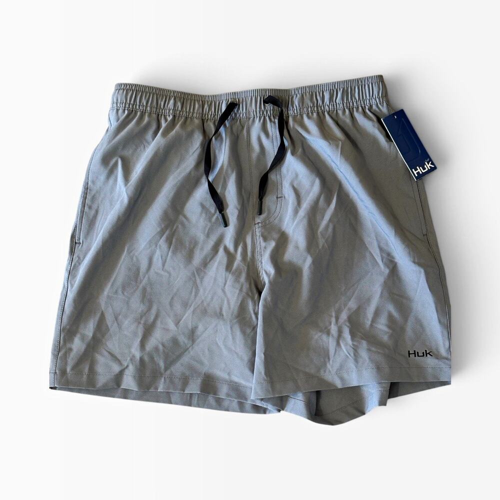 Huk Men's Fishing Shorts Gray M Mesh Polyester 7" Inseam Elastic Drawstring